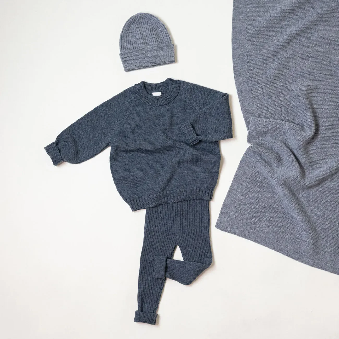 THE WOOLLY BEANIE - cloud grey - Image 8