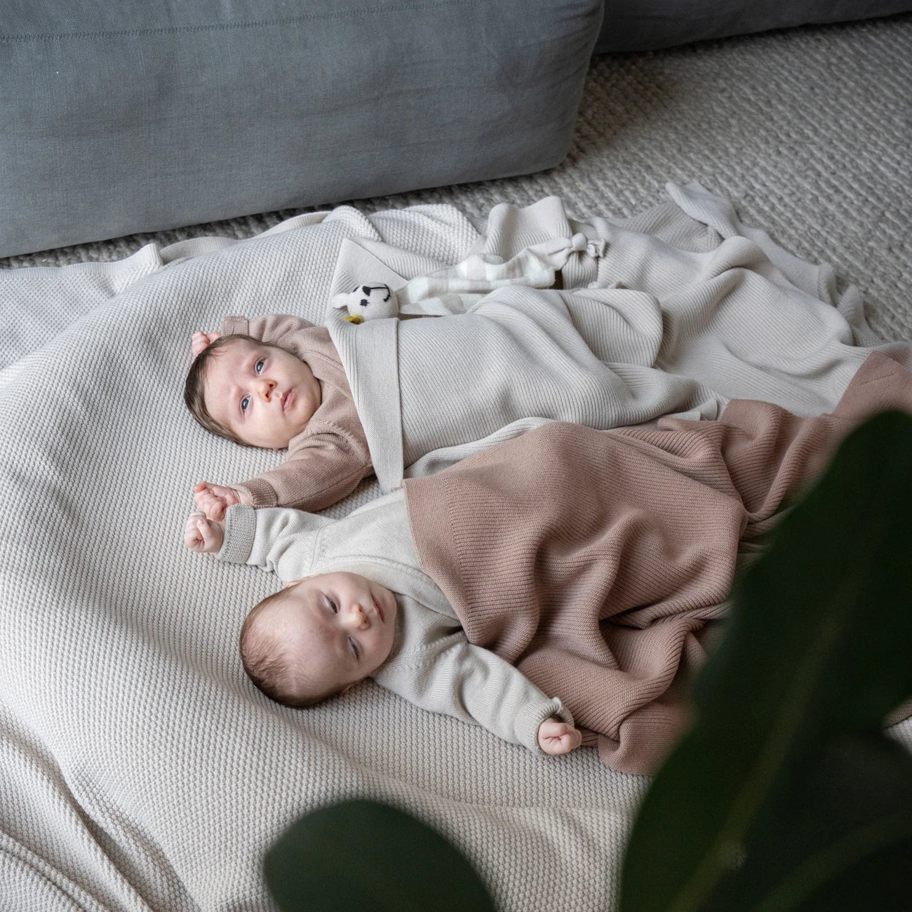 THE WOOLLY RIB BLANKET - rose - Image 5